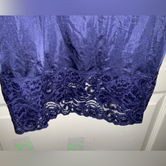 Vintage Slip - Picture 3 of 7